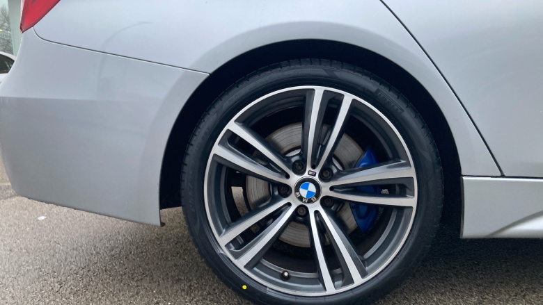 BMW 3 Series 320d xDrive M Sport 4dr Step Auto Diesel Saloon